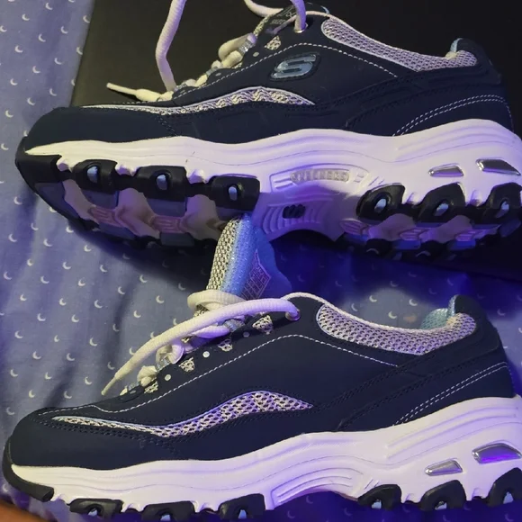 Skechers Women's Dark Blue and White Sneakers - Picture 9 of 9
